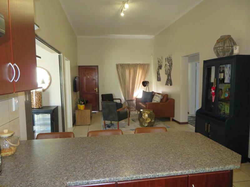 To Let 3 Bedroom Property for Rent in Eikenbosch Western Cape